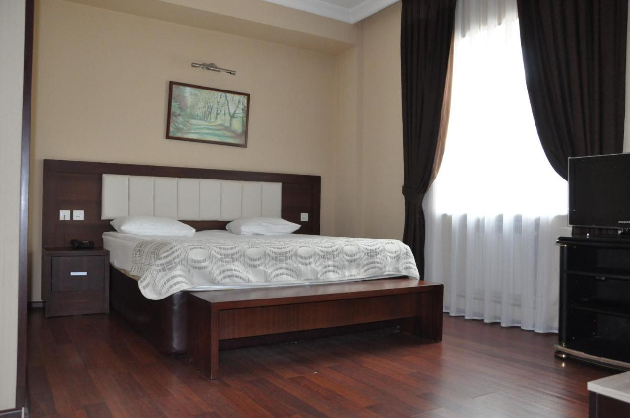 Vilesh Palace Hotel Masalli Exterior photo